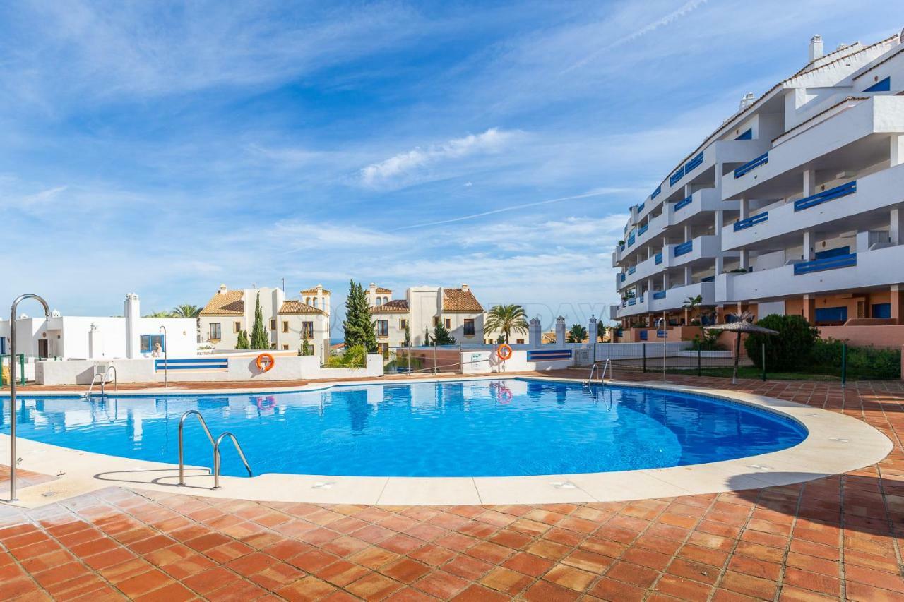 Penthouse Duquesa Suites Манилва Экстерьер фото