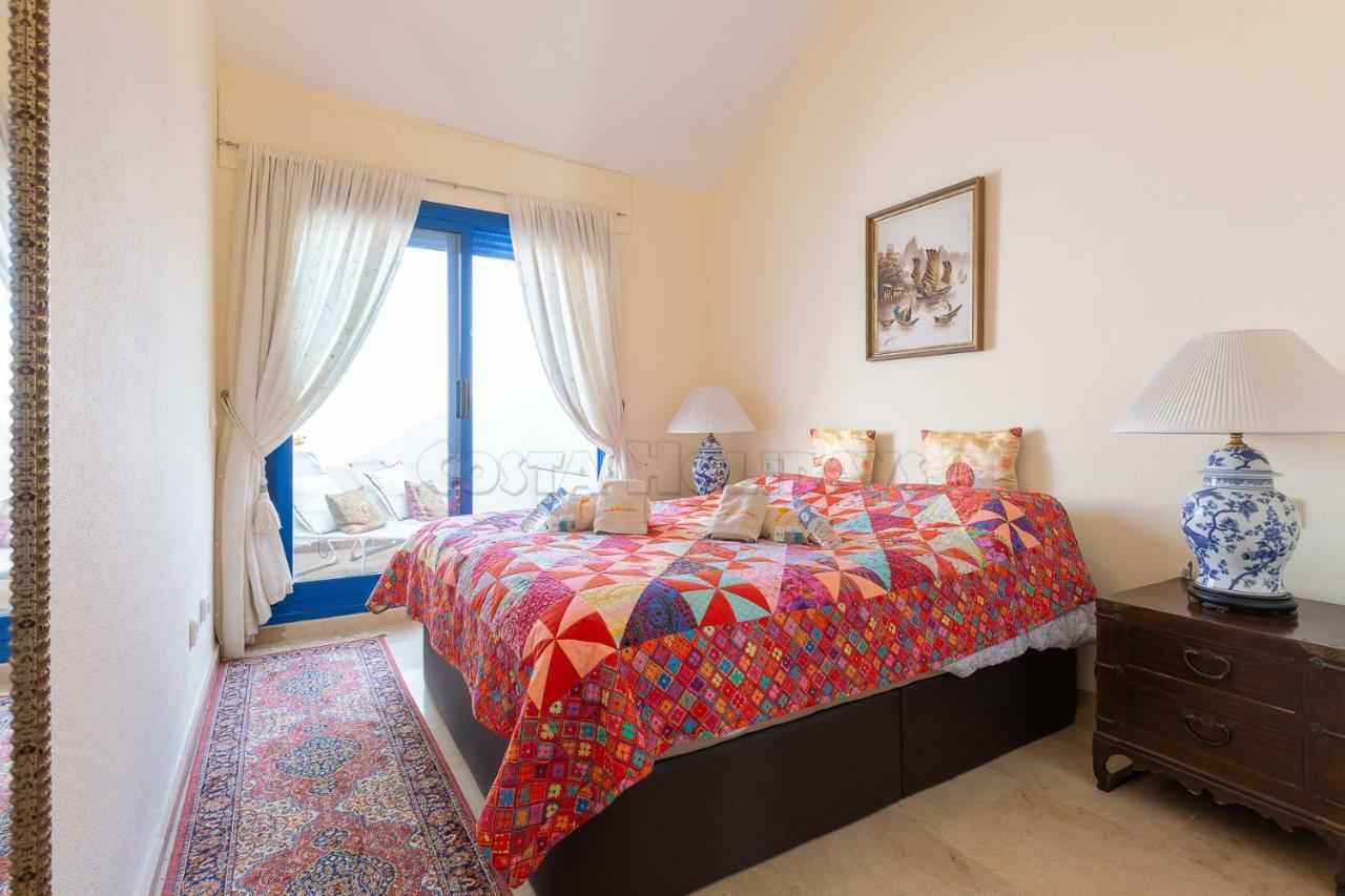 Penthouse Duquesa Suites Манилва Экстерьер фото