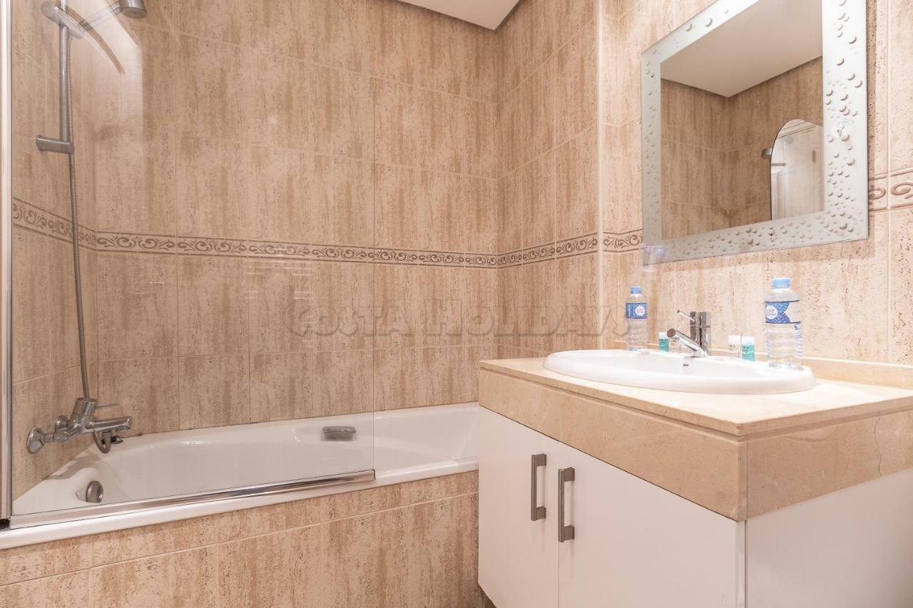 Penthouse Duquesa Suites Манилва Экстерьер фото